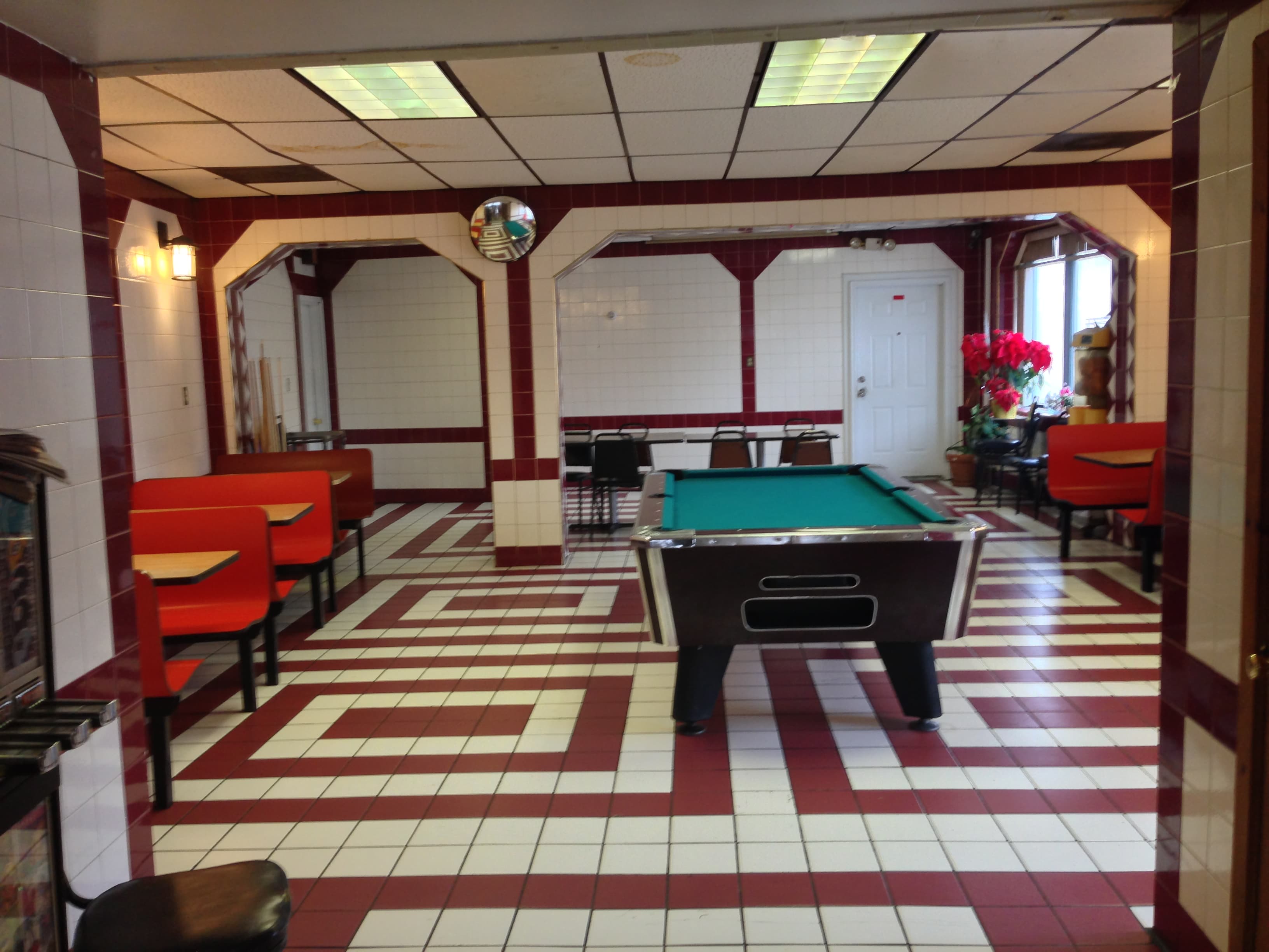 El Faro Summit back area